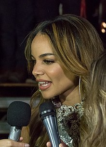 Leslie Grace